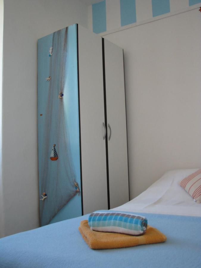 Apartments And Room Lemon Vis Dış mekan fotoğraf