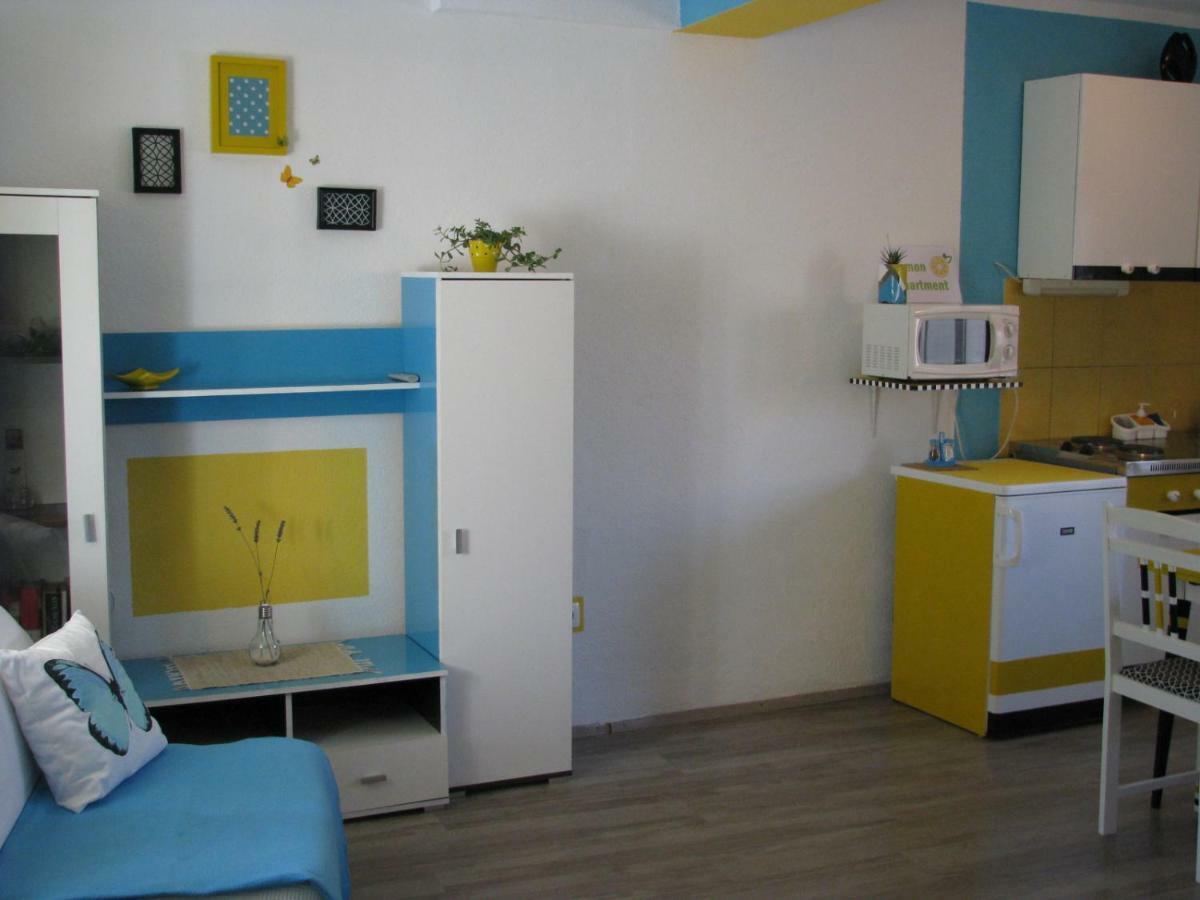 Apartments And Room Lemon Vis Dış mekan fotoğraf