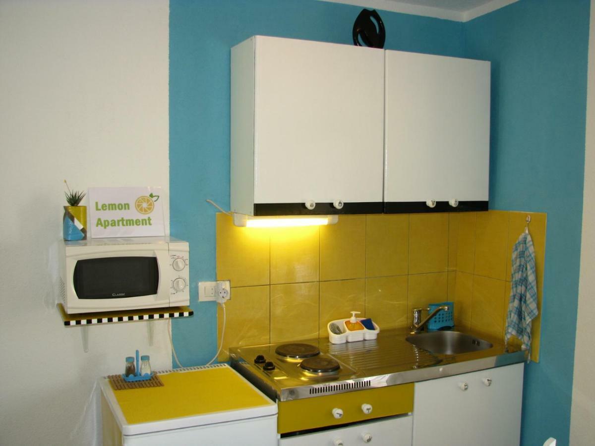 Apartments And Room Lemon Vis Dış mekan fotoğraf