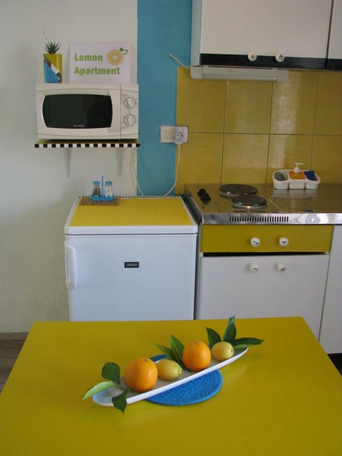 Apartments And Room Lemon Vis Dış mekan fotoğraf