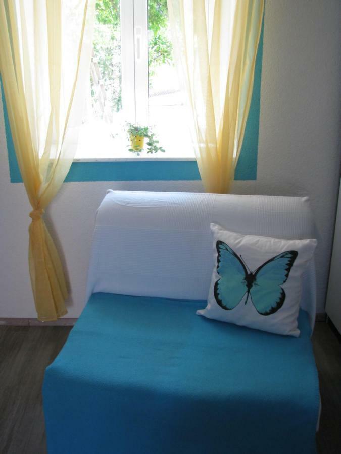 Apartments And Room Lemon Vis Dış mekan fotoğraf